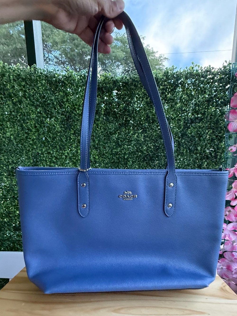 Coach F58846 City Zip Tote Blue Crossgrain Leather Shoulder Bag Gold Logo